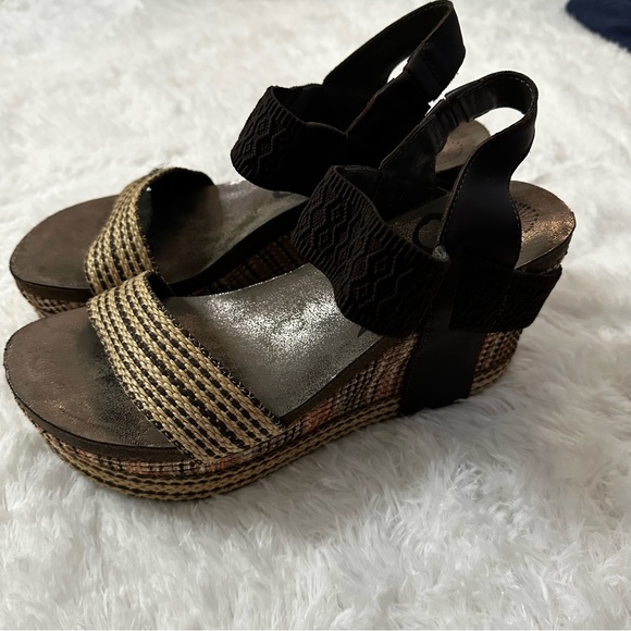 OTBT Brown wedge tweed sandals women’s 10 platform - Picture 1 of 12